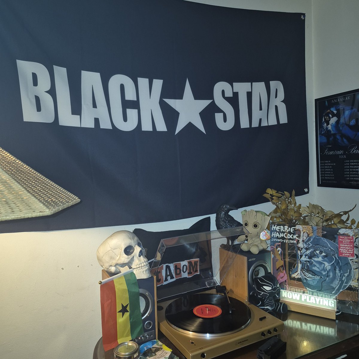 beyondbinary91's tweet image. #NowSpinning: Sound System by Herbie Hancock #SoundSystem #HerbieHancock #Fusion #Jazz #JazzFusion #VinylCollector #VinylCollection #VinylCommunity #OnMyTurntable 

This is a truly underrated Herbie Hancock album.