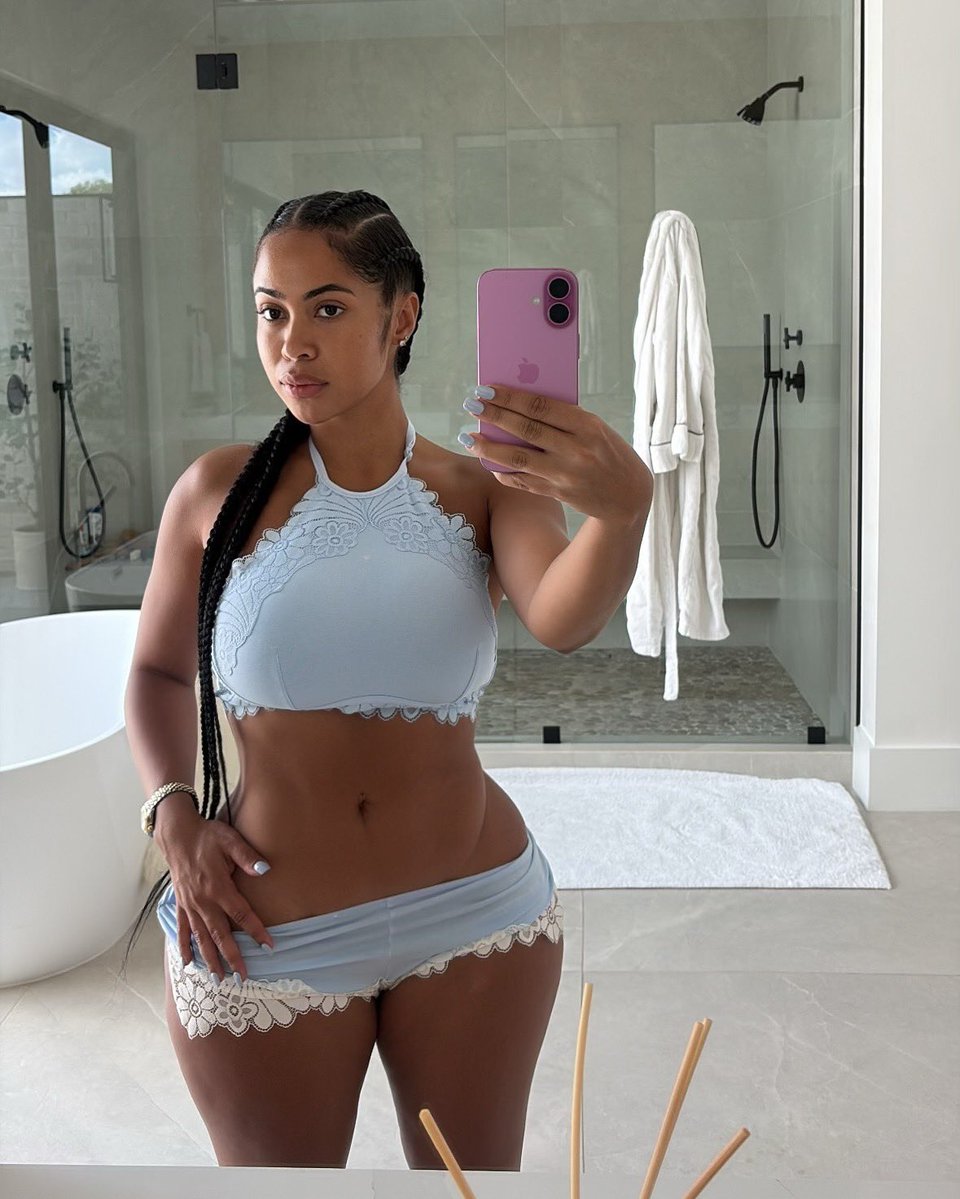 𝐘𝐋 ⚔️ ↳ NOT @YasmineLopez tweet media