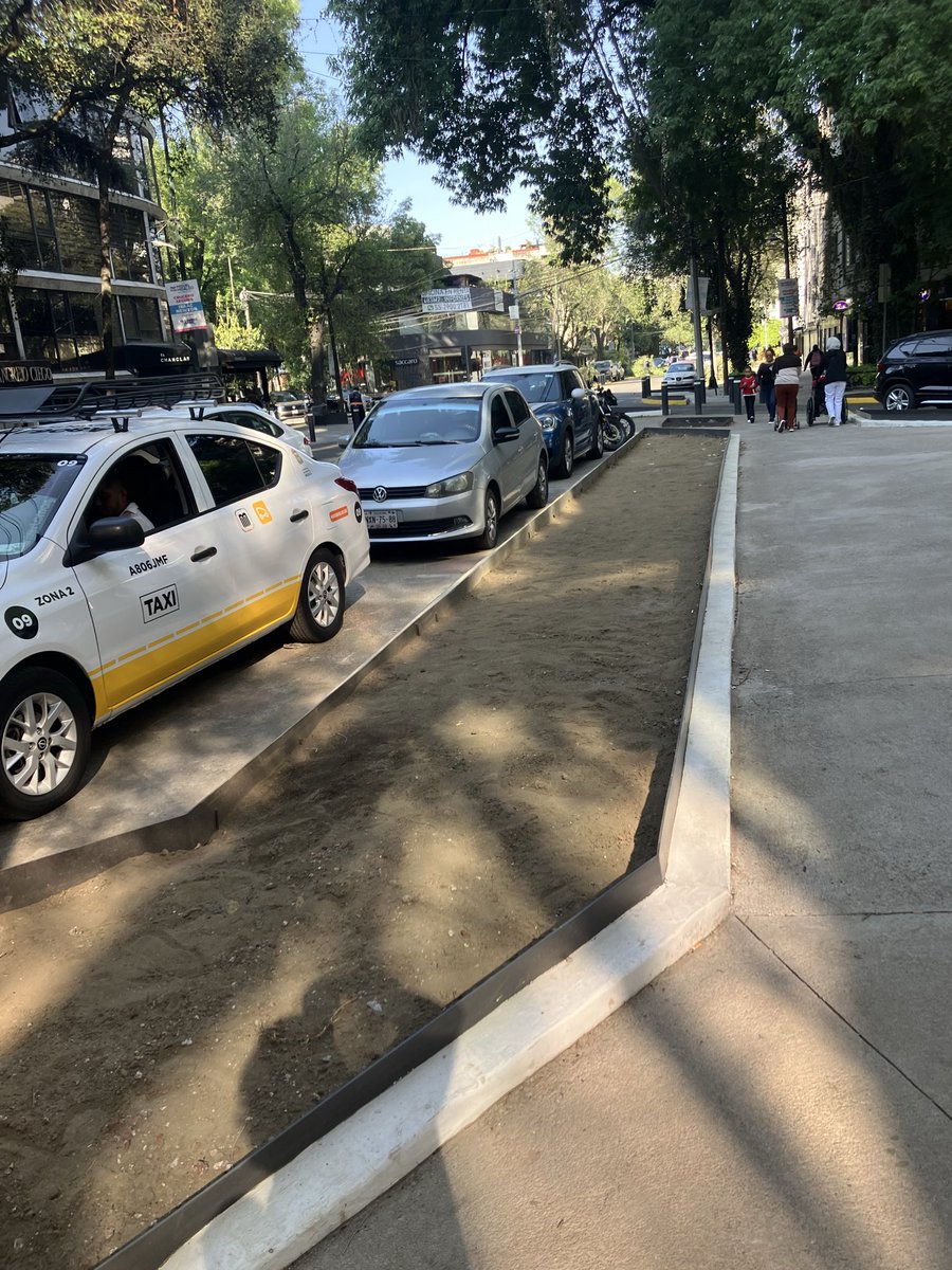 Radley Crown tweet media