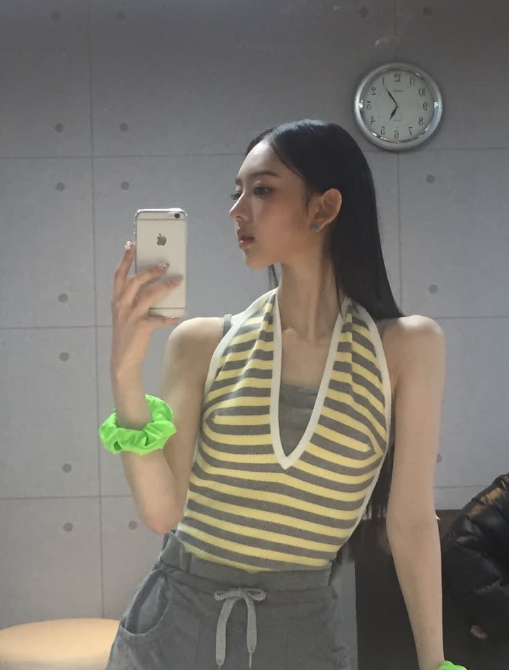 Lweesol) / Posts / X