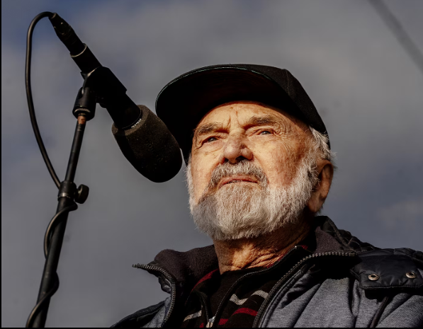 Krasohled ⚠️ tweet media