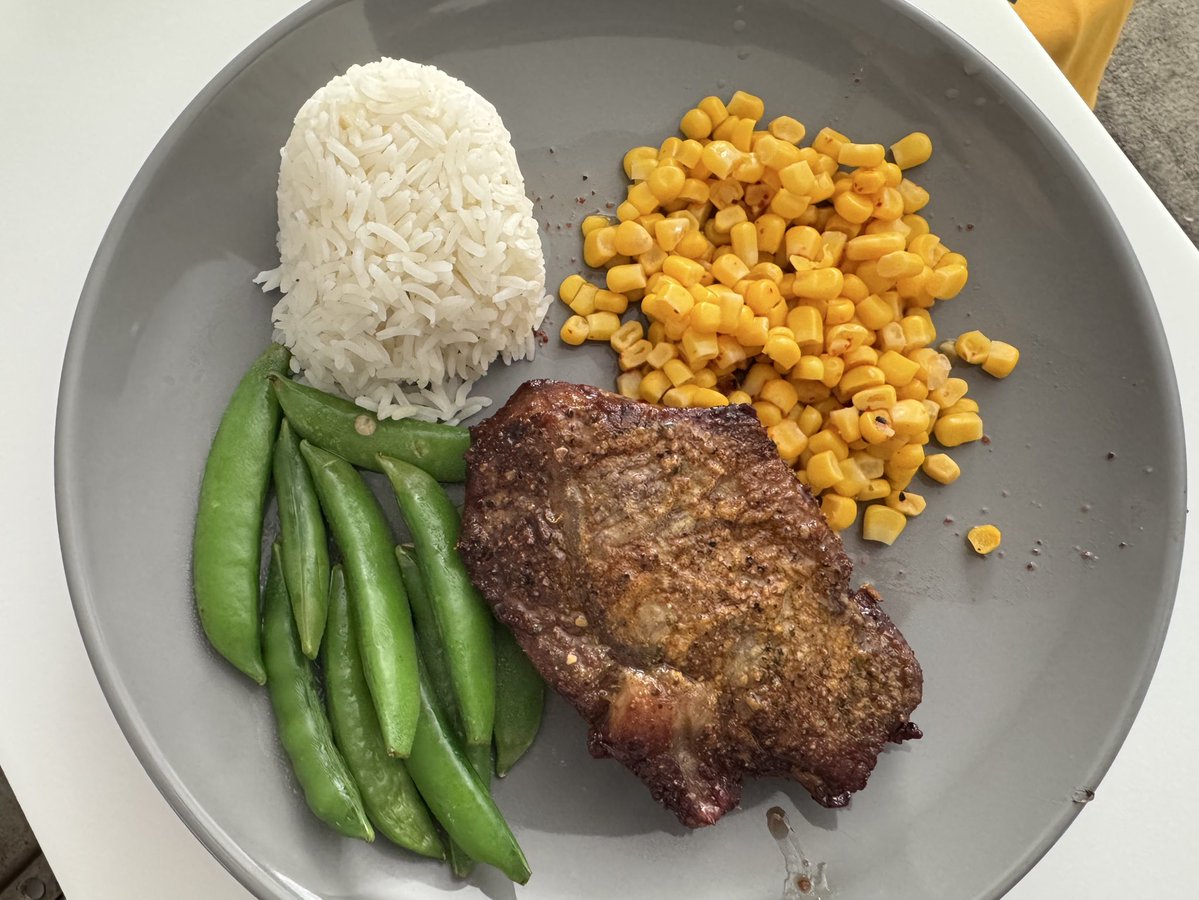 Aaron ☭ tweet media