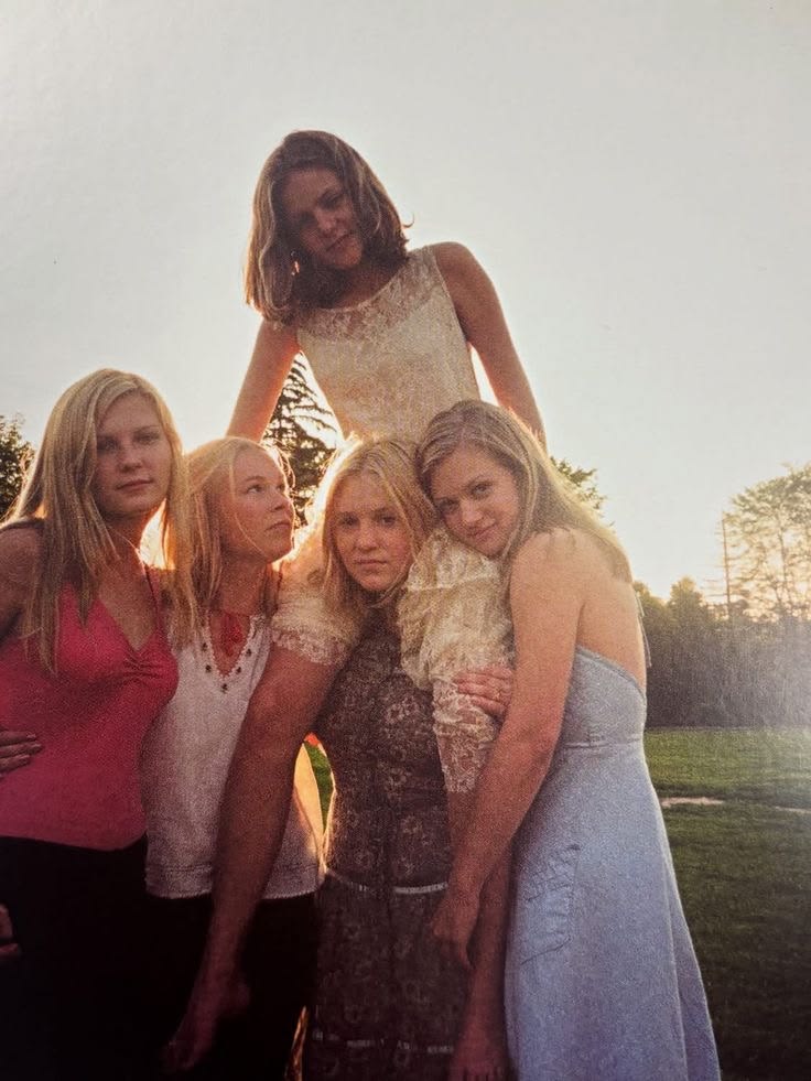 لولي tweet media