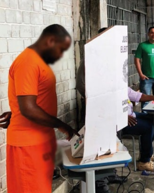 République tweet media