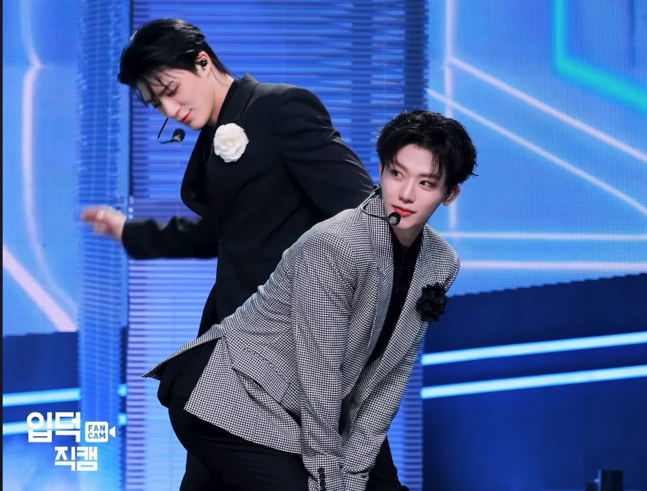 콕𖦊ྀི tweet media