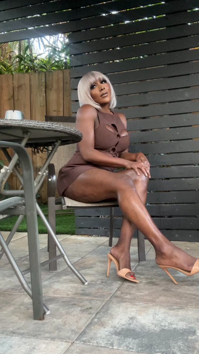 china1starr tweet media