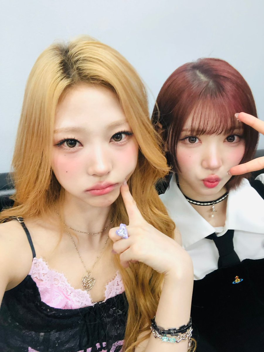 .⋆໕꒱ tweet media