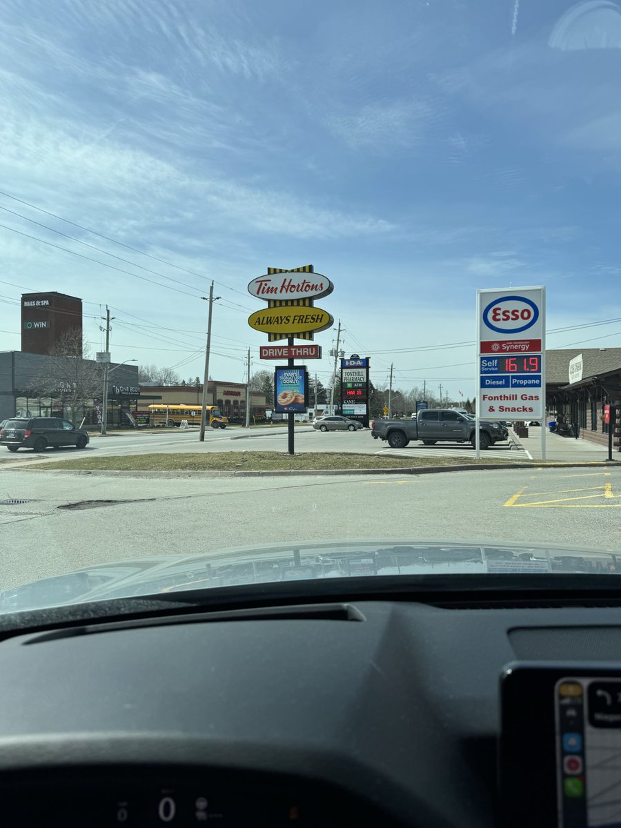 Kelli Baker tweet media