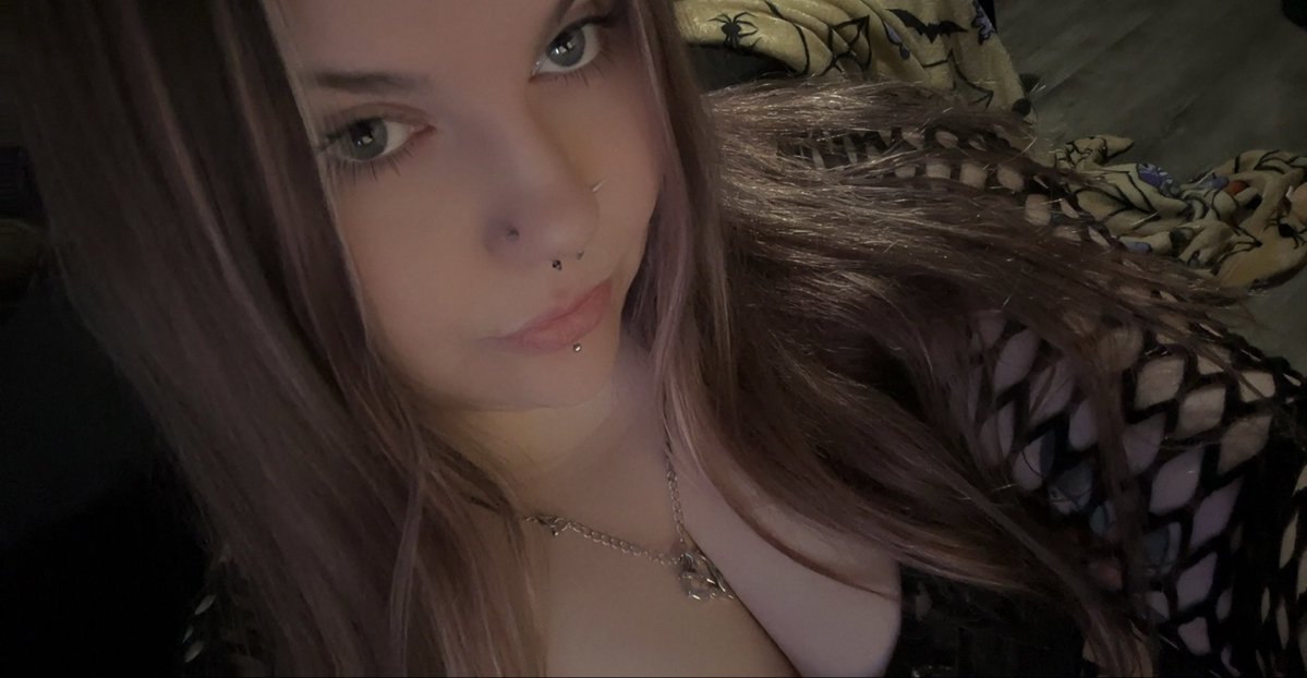 Daisy ♡ tweet media