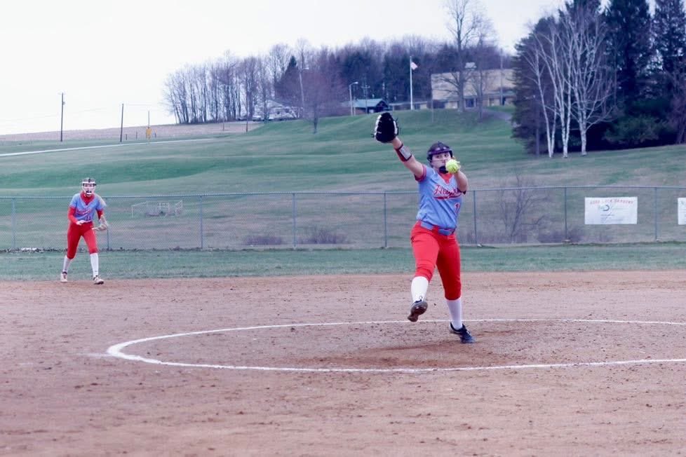 RyleeLane4's tweet photo. What a great way to start off the year!! Our team dominated against Purchase Line! Although it was close, we came out victorious. We barreled pitches and were strategic on base. Our fielding was exceptional. Great scoops from first! I was able to get 12 strikeouts! https://t.co/UPz8cqB3xY