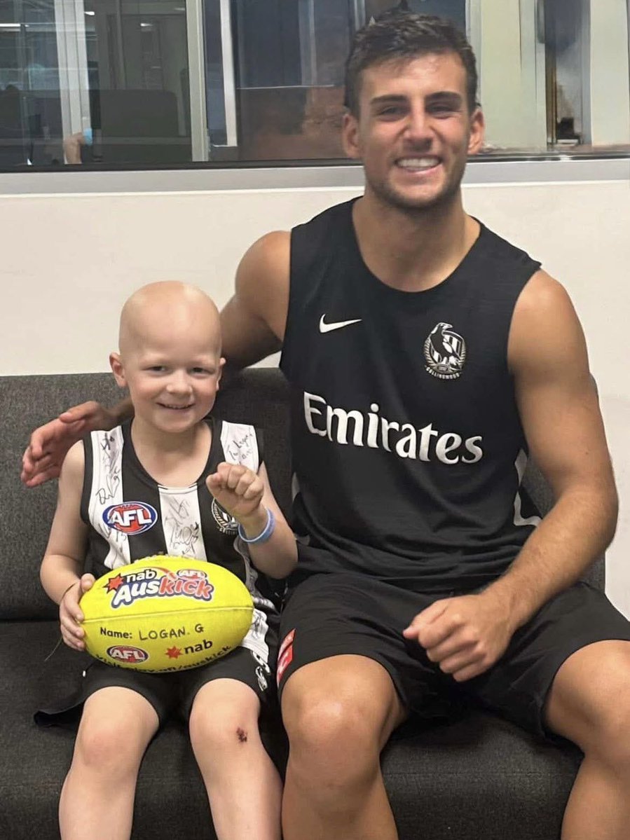 magpieshq's tweet image. Logan, who is battling rare childhood cancer called Neuroblastoma, was able to spend quality time with his hero on Monday, thanks to Make a Wish.

More than football ❤️ #GoPies
