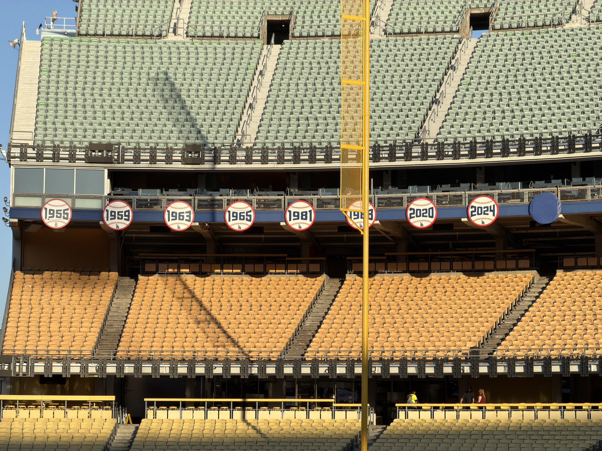 Dodger Blue tweet media