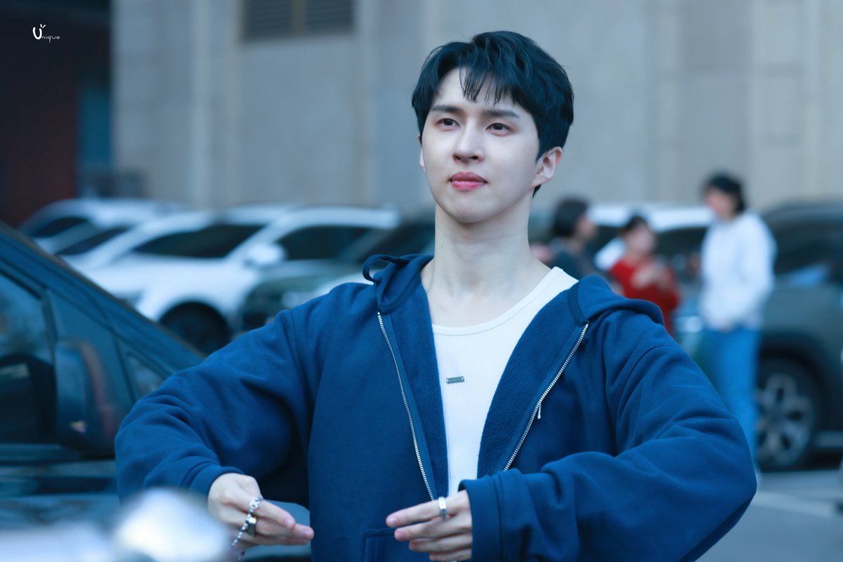 Unique_Ken tweet media