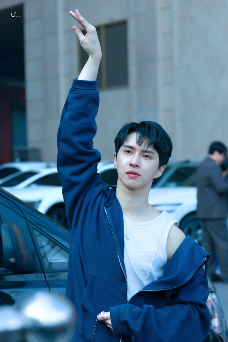 Unique_Ken tweet media