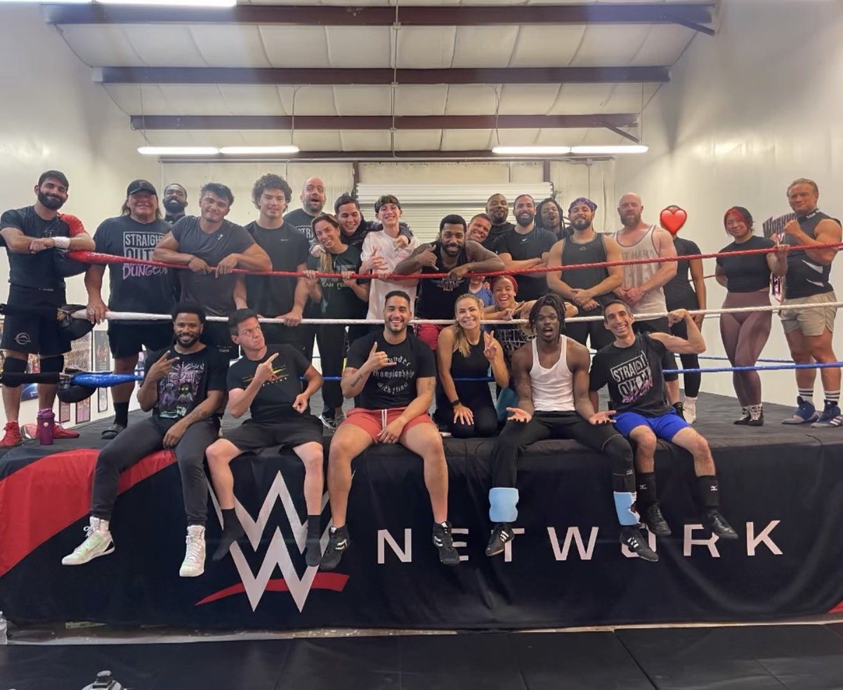 low-key legend tweet media