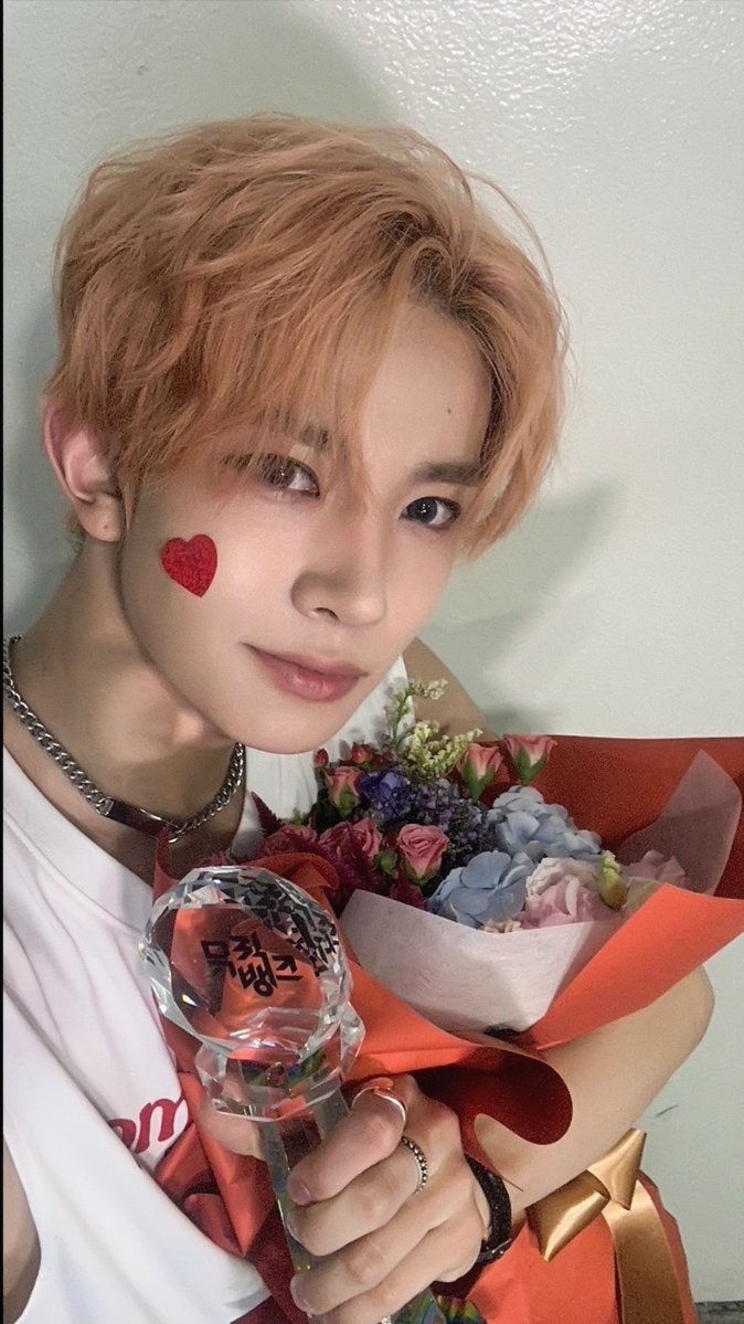 ENHYPEN IS SEVEN tweet media