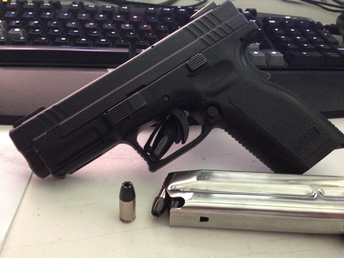 AndrewLB tweet media