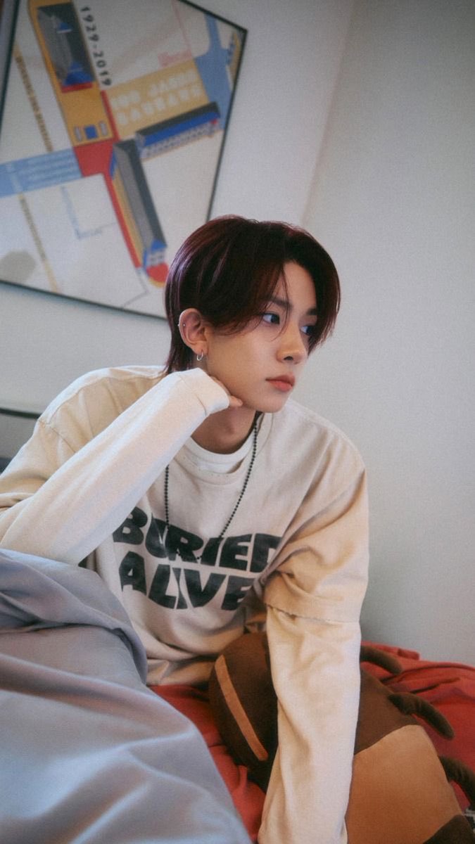 your eyes only 🎀💗 saw enha ♡ tweet media