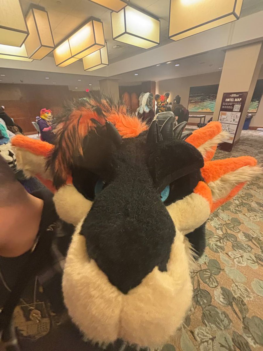 Lusty Dusty tweet media