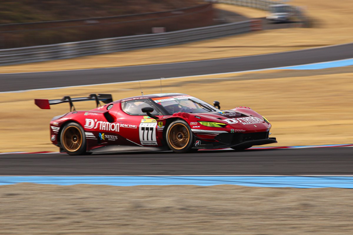 ガスト tweet media