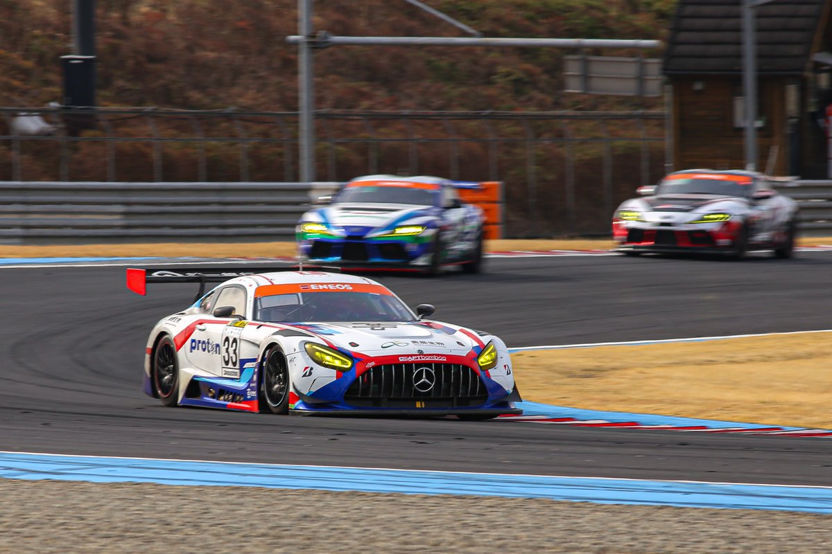 ガスト tweet media