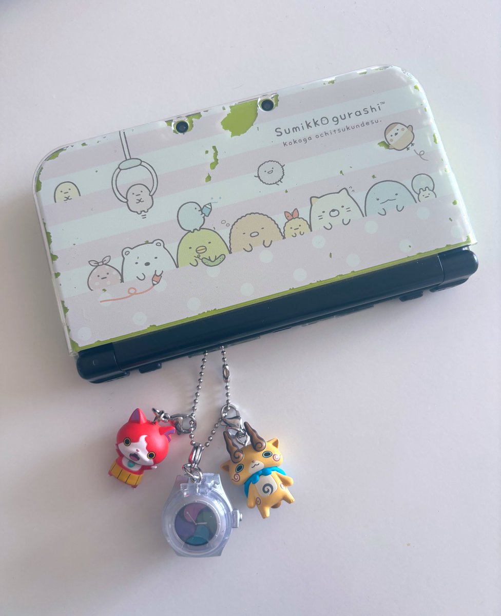 ふりる tweet media