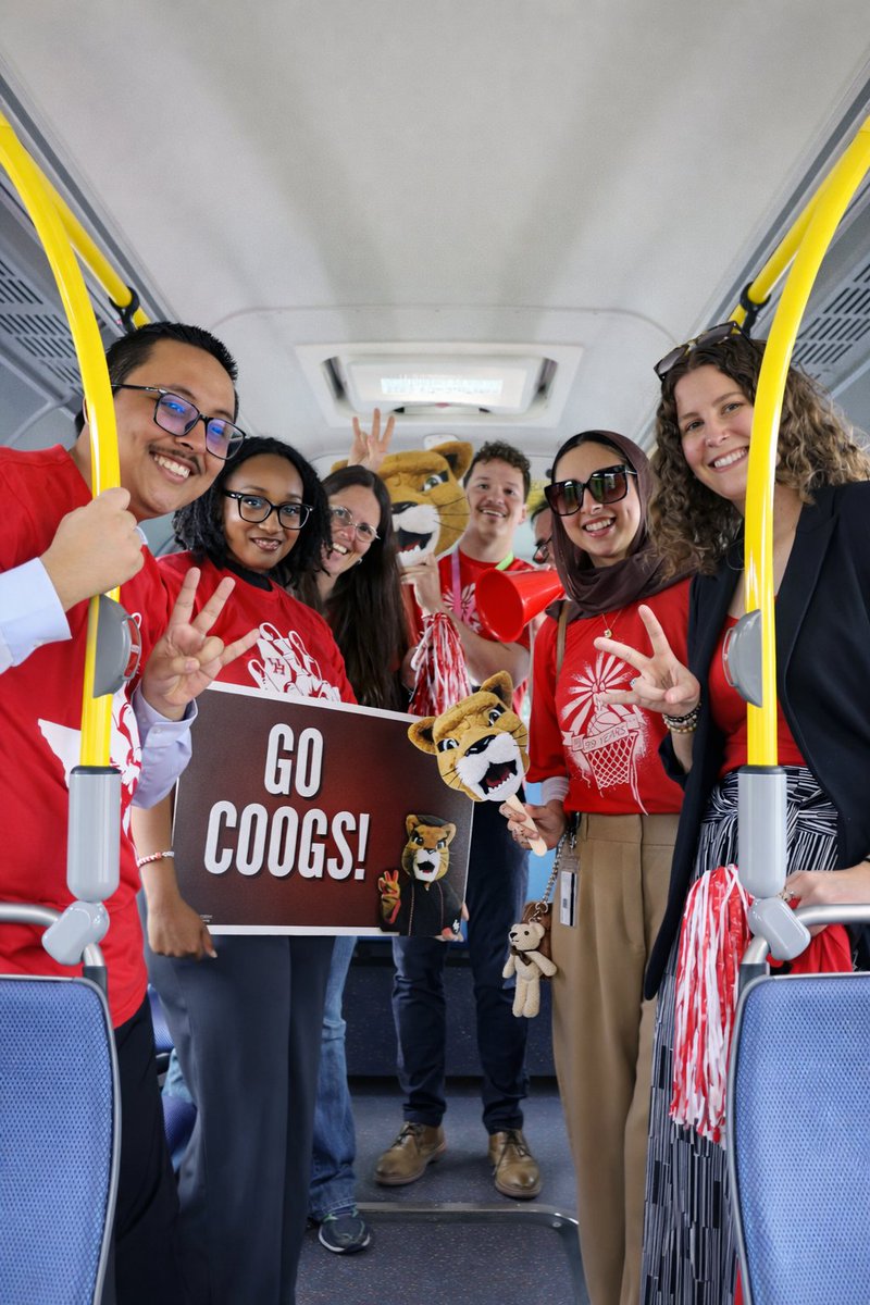 houstonalumni's tweet photo. Whether you’re headed to a watch party or repping from across the city, there’s no better way to get there than with METRO. Skip the parking, bring the energy and roll in with fellow fans ready to cheer on the Coogs.

#GoCoogs #UHAlumni https://t.co/dbugDjiGFg