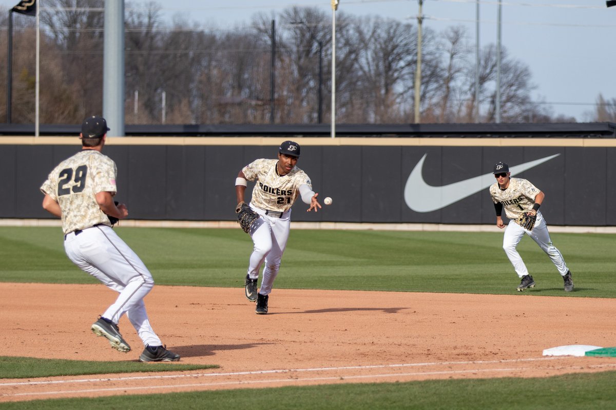 Top Row Pics tweet media