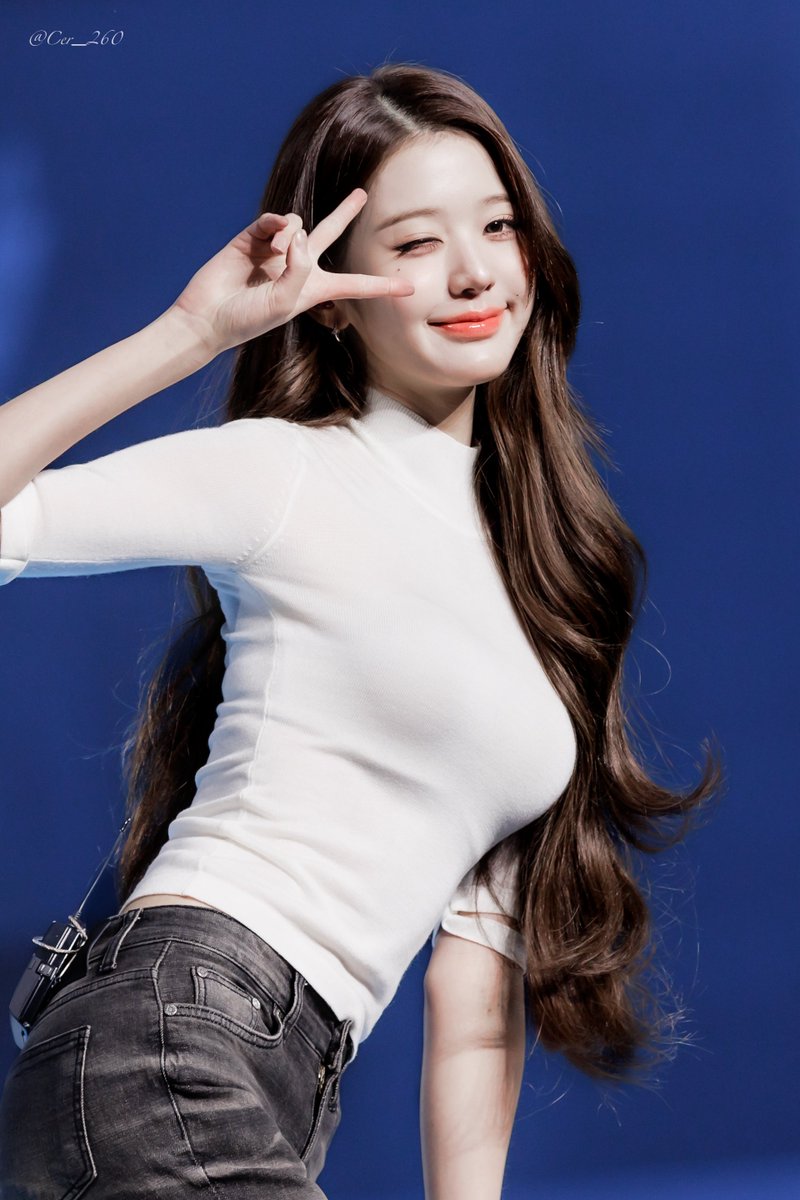 cer_260's tweet photo. 260322
#장원영 #JANGWONYOUNG #원영 #WONYOUNG #아이브 #IVE https://t.co/uA7liqmscU