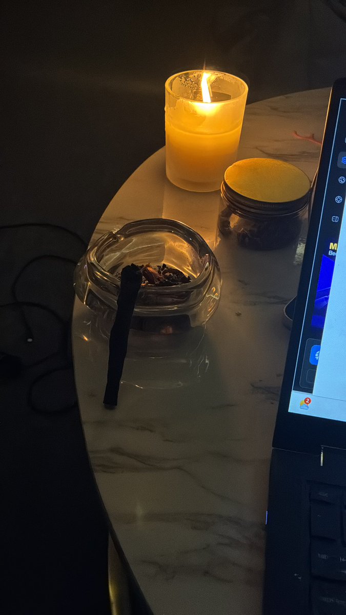 URGLY GRAMM🍃 tweet media