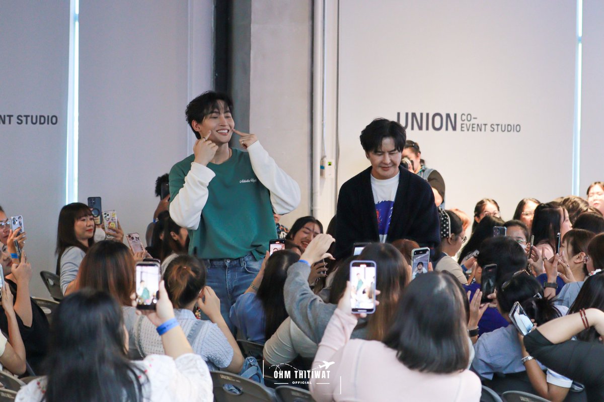 OhmThitiwat Official tweet media