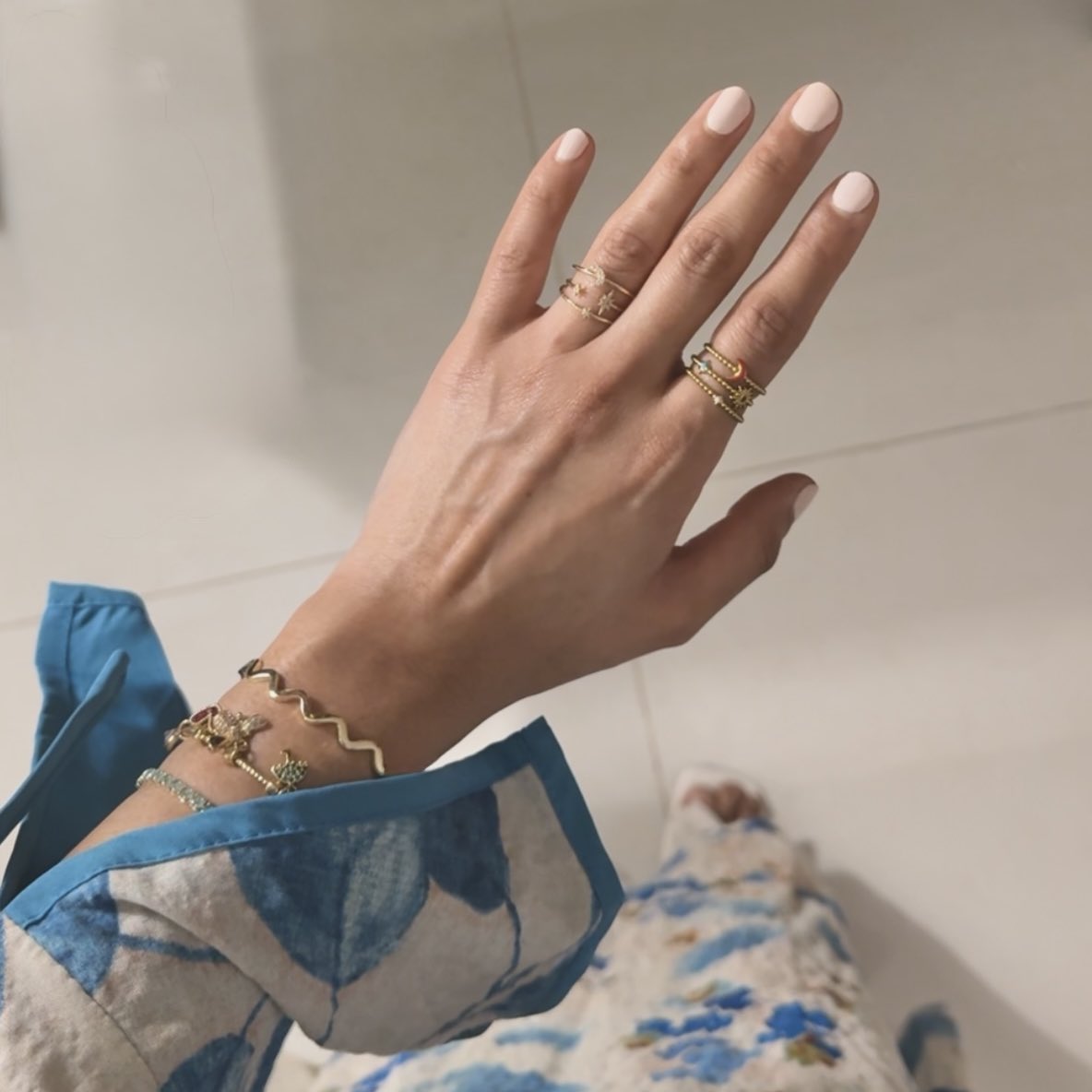 مــدى tweet media