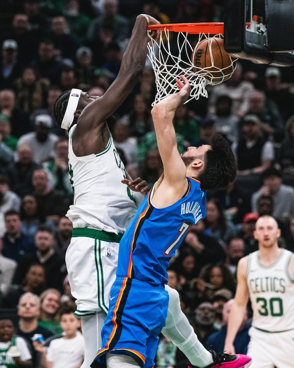 B24 Dunk tweet media