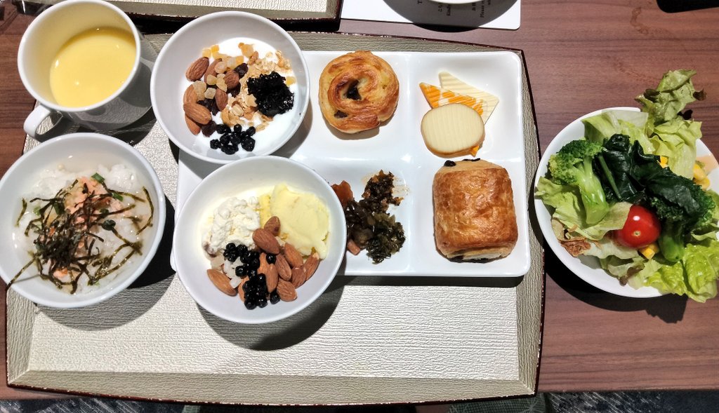 もうかのほし tweet media