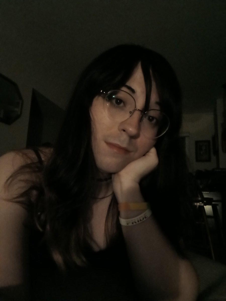 darcy 🖤 tweet media