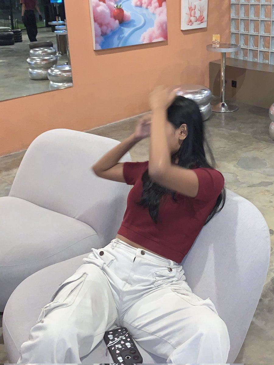 룬. 🛹 tweet media