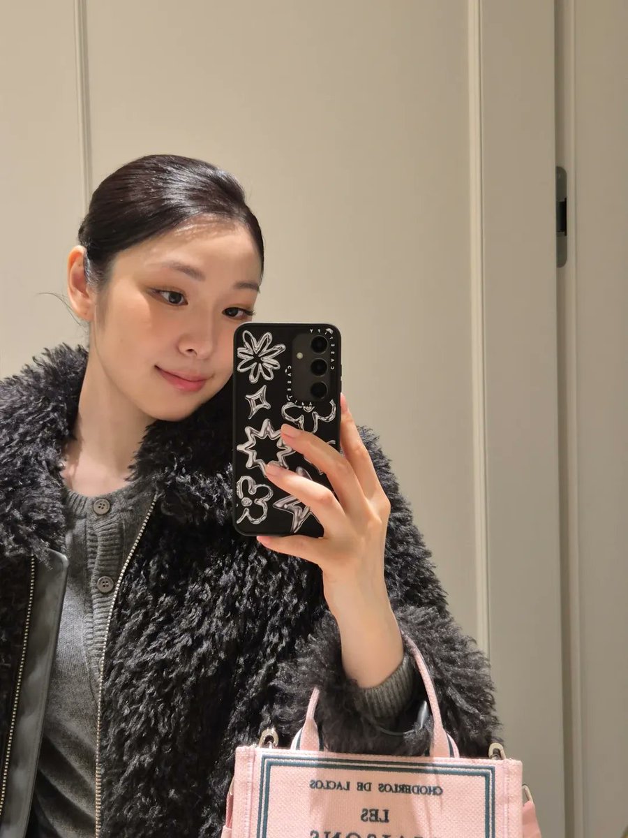 Yunalal's tweet photo. 연아 일상스타그램-1

#김연아 #yunakim https://t.co/DrMQFPcuu9