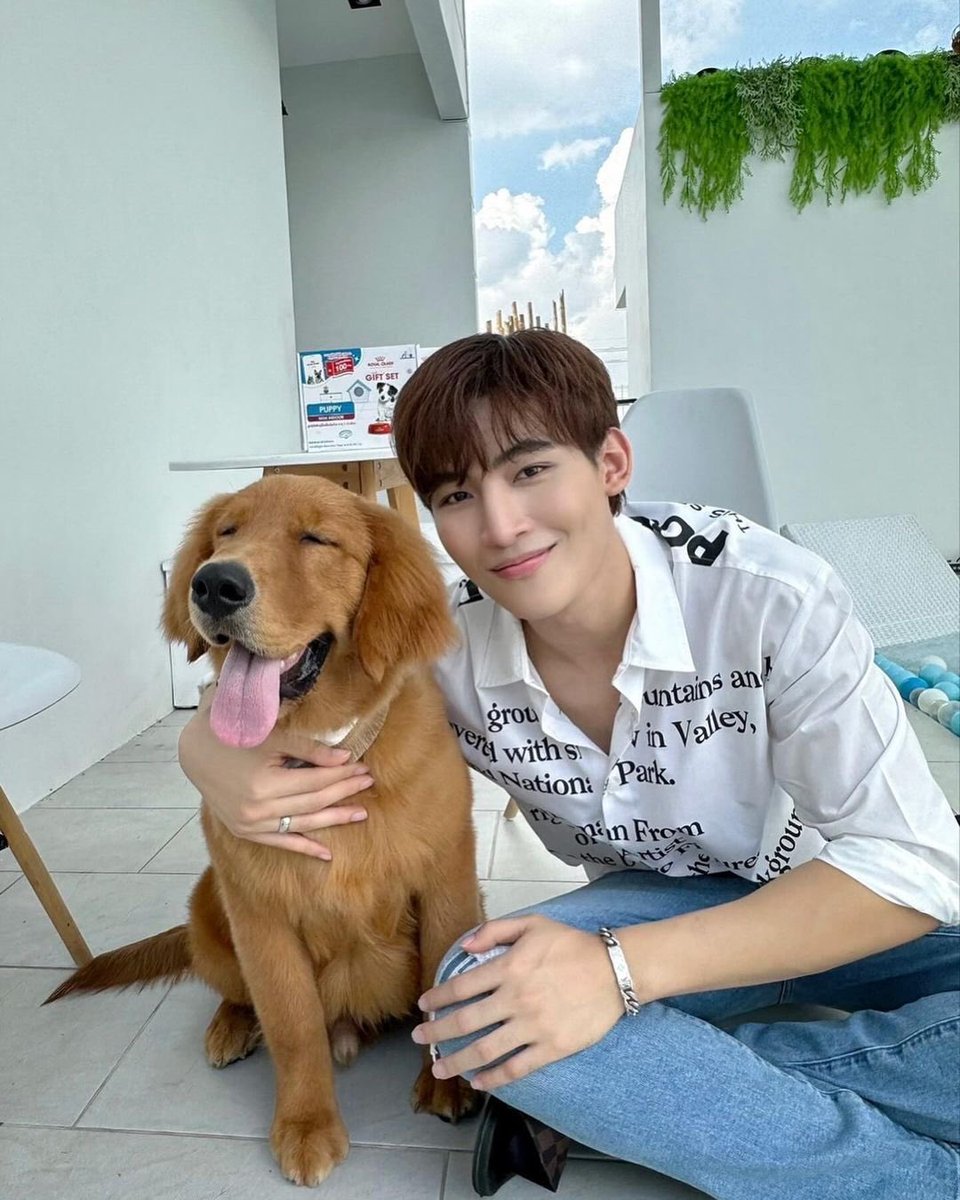 Happy Birth Day To ...OHM
🎂🥳💙
29 ขวบแล้ว ขอให้โอห์ม มีความสุข
มากๆ สุขภาพร่างแข็งแรง สมหวังในทุกๆ จะคอยเป็นกำลังใจและพร้อมซัพพอร์ต อยู่ตรงนี้เสมอ ขอให้มีแต่รอยยิ้ม เสียงหัวเราะ และผู้คนค้นพบ ความน่ารัก ของโอห์ม เพิ่มมากขึ้นนะ  😊
#29YearsOfOhmHappiness
