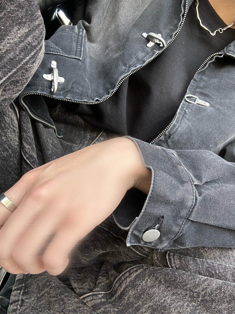 かりゅー tweet media