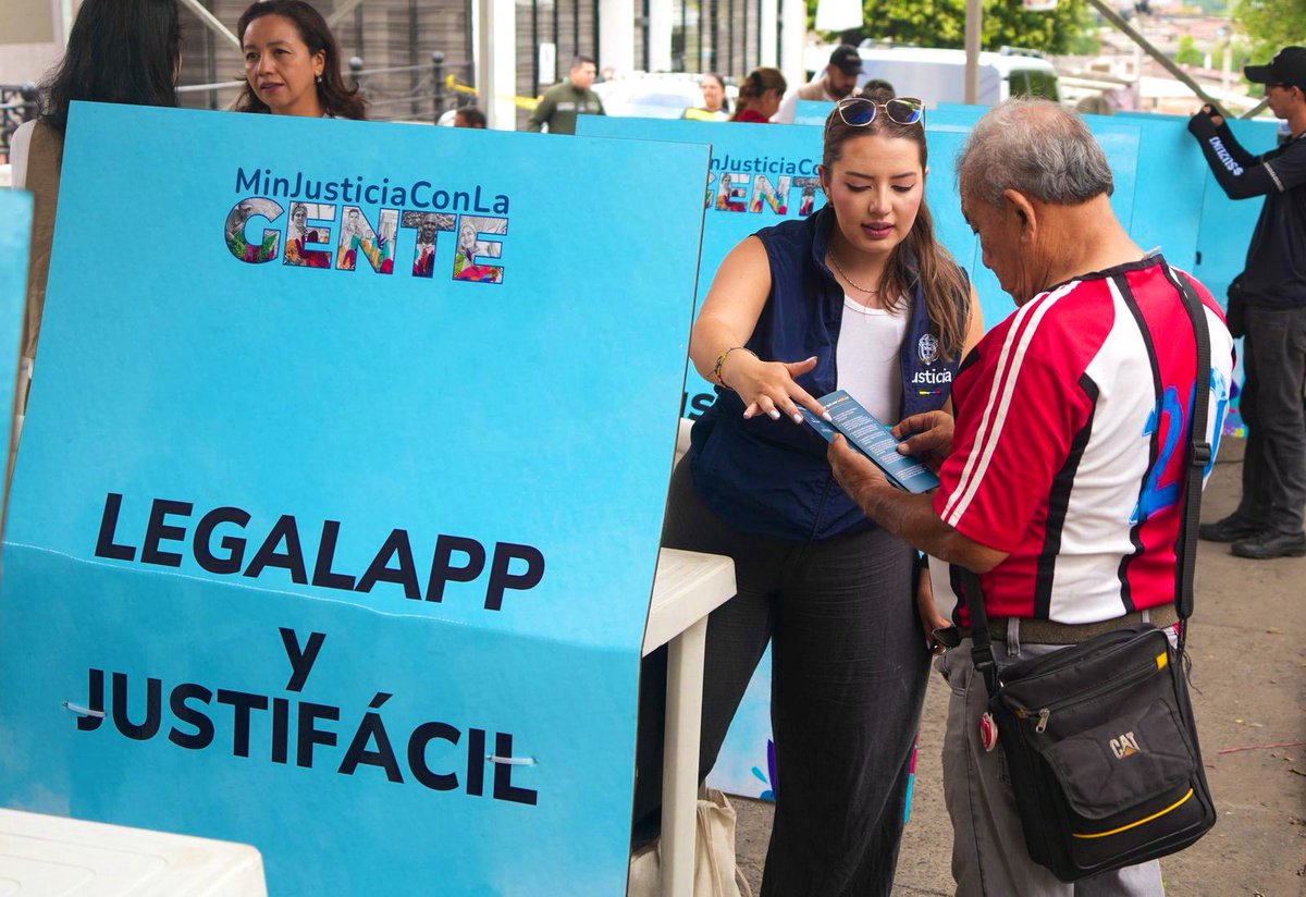 LegalAppMJ's tweet photo. 📍 Hoy en Cúcuta seguimos reafirmando que la justicia cobra sentido cuando llega a la gente 💬🤝. Una jornada de orientación, cercanía y compromiso con una justicia más accesible ⚖️✨. https://t.co/k50WlD7ALF