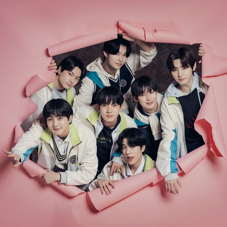 𝐀𝐫𝐚 ❀ 𝐬𝐞𝐯𝐄𝐍- !! tweet media