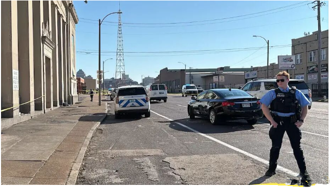 gemboel39's tweet photo. Two dead, multiple injured in shooting in Missouri https://t.co/o8AkETyoby