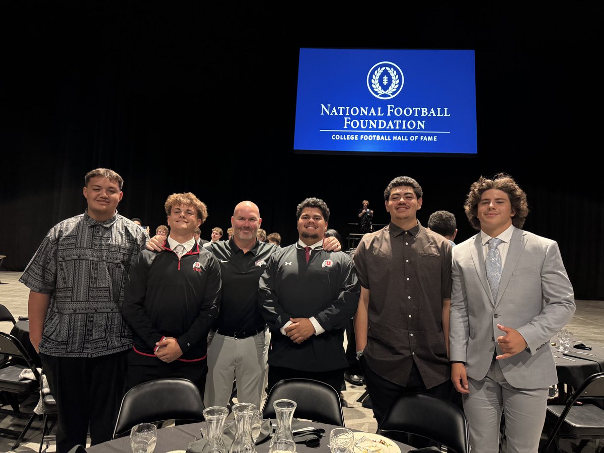 KEMPER_4's tweet photo. I am honored to have received The National Football Foundation & College Hall Of Fame INC  Scholar-Leader-Athlete Junior Award . Thank you @UtahNFF @NFFNetwork  
@coachrickards , Coach Larry Wilson and @HHSMustangFB  For believing in me .   
Thank you to my football brothers for supporting and  attending @ToaFeinga @ElwayAiono @samuelatoa53 Max Wilson  
And to my parents for all their love , sacrifices and support . Love you mom and dad . 
  @PTrenches @TAT