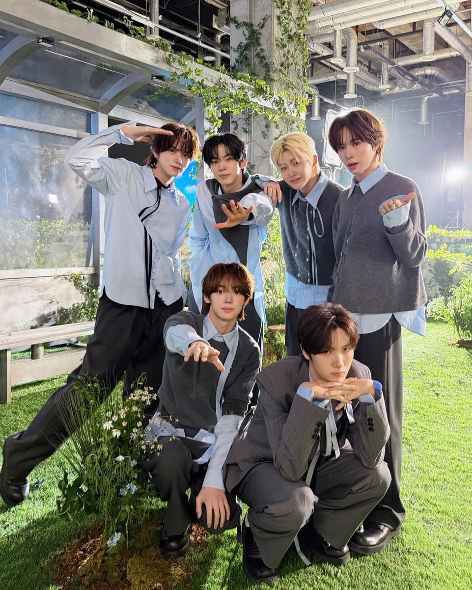 dira ୨ৎ tweet media