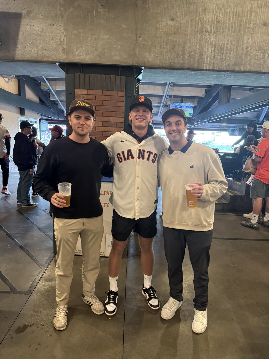 Devine Sports Gospel tweet media