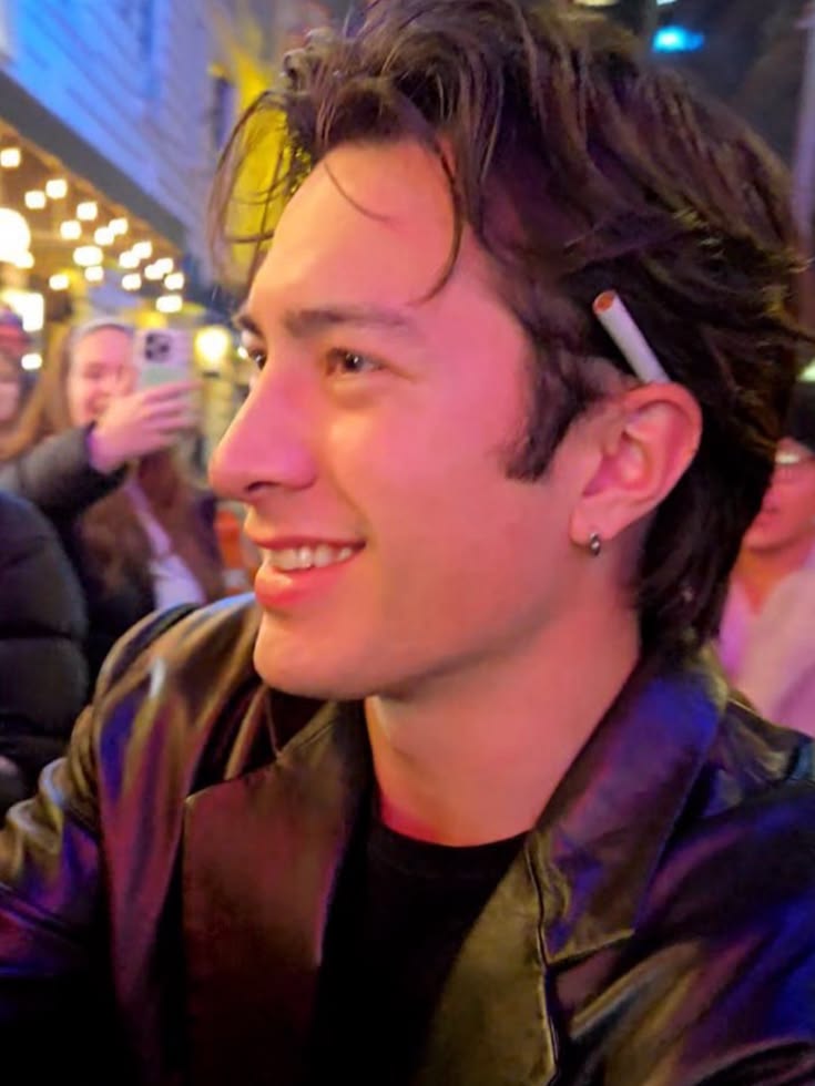 Hudson Williams Photos – fanpage tweet media