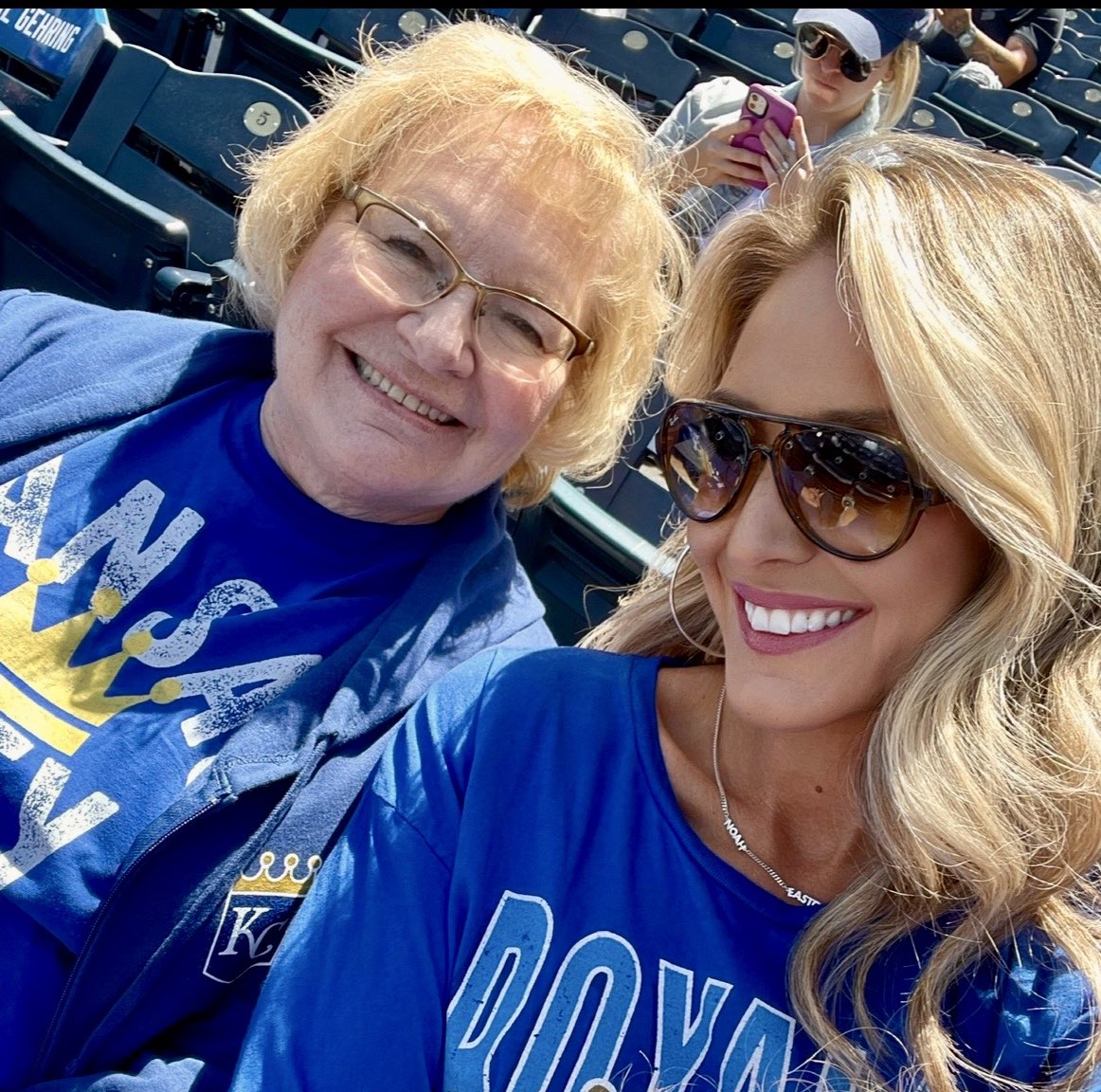 Beth Alma tweet media