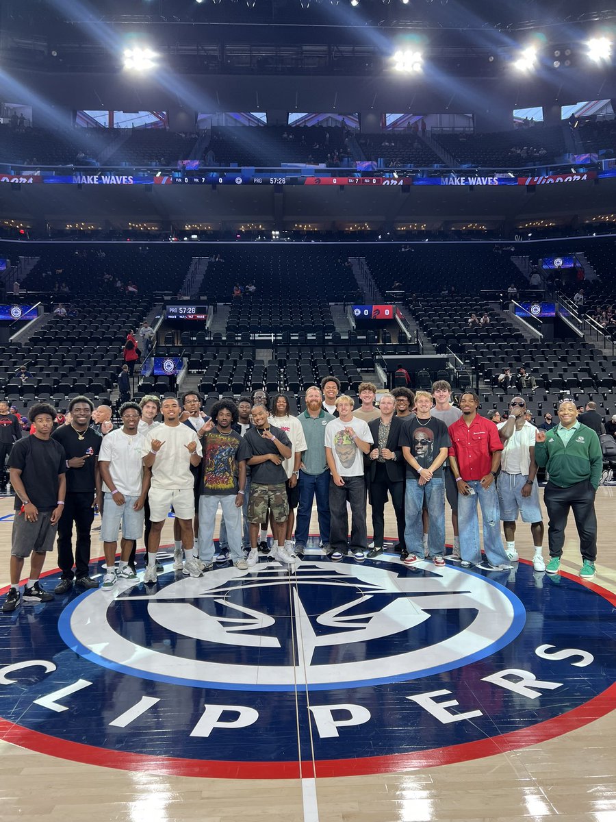 SacStTrackandField tweet media