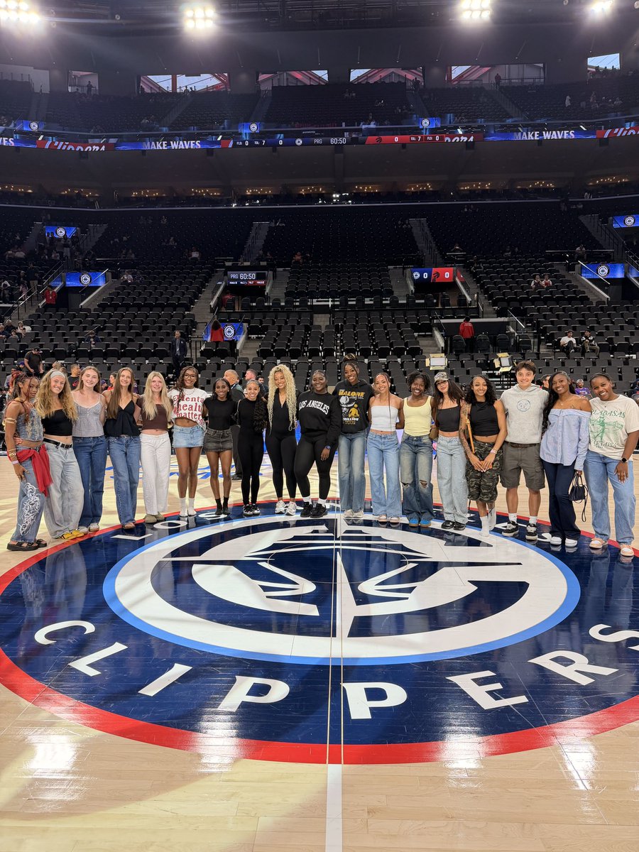 SacStTrackandField tweet media