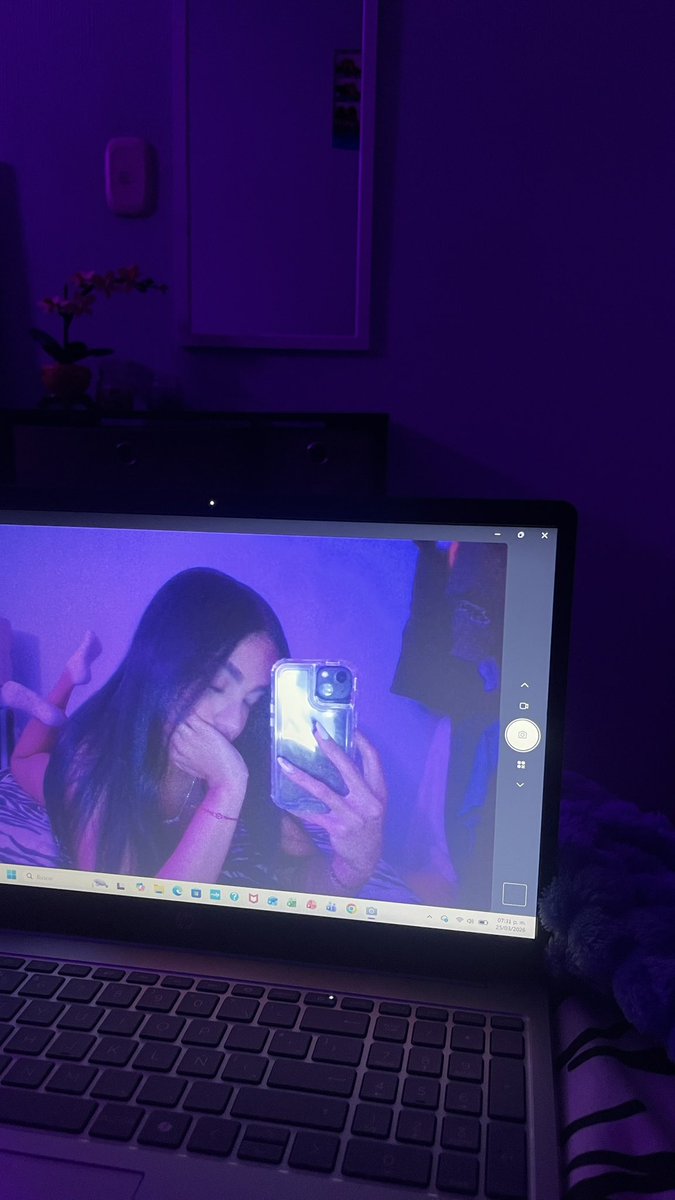 isabella tweet media